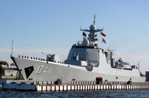 Ejército chino lleva maniobras navales y aéreas
