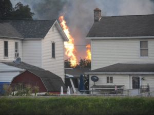 El hecho provocó un incendio