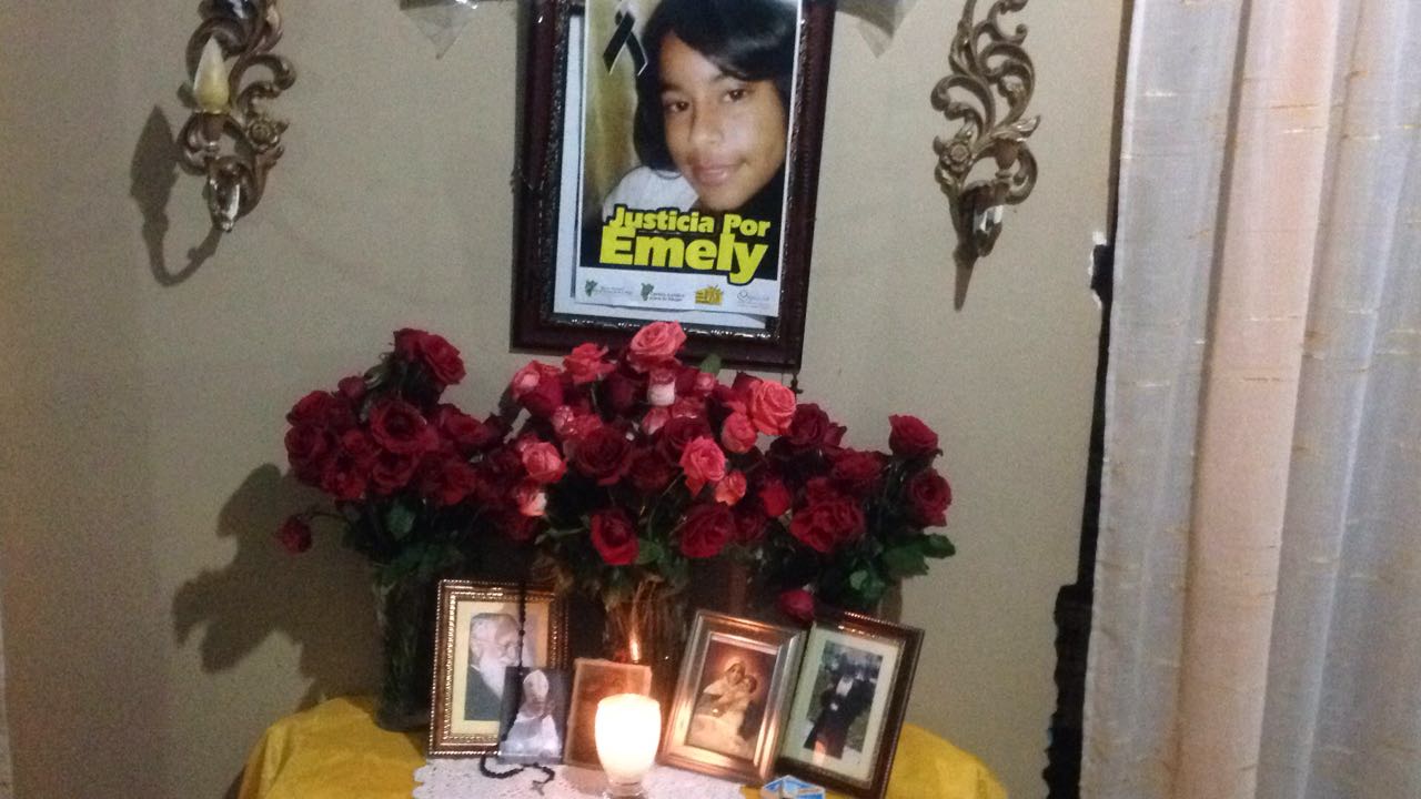 Abogado familia de Emely Peguero afirma buscan tercer implicado en el caso