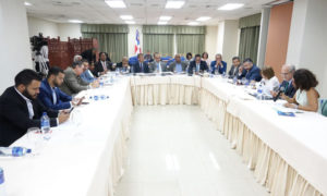 Aplazan reunión de comisión que estudia proyecto Ley de Partidos  