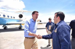 El gobernador Ricardo Rosselló Nevares recibió hoy en la Isla a Thomas Bossert, asesor de Seguridad Nacional del presidente Donald Trump.