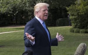 El presidente de Estados Unidos, Donald Trump, presentó este miércoles un ambicioso plan que supondría la mayor reforma fiscal del país en décadas y recortaría los impuestos a las empresas y a muchos estadounidenses, pero que enfrenta la oposición de los demócratas