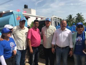 CAASD suple agua en botellones en pueblos del este tras paso de huracán María