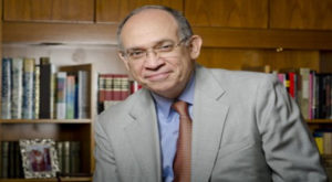 Gustavo Velásquez, experto en negociación y comunicación estratégica, acudió este miércoles junto a un grupo de cuatro diputados de la Mesa de la Unidad Democrática a República Dominicana, para definir si se establece o no un diálogo con el Gobierno nacional.