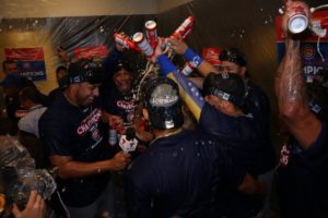 Cachorros repiten como campeones de División Central de la Liga Nacional