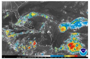 Meteorología varia niveles de alerta mientras vaguada se aleja del país