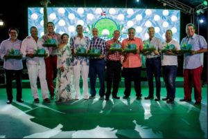 La tripleta compuesta por Rafael Pérez, Rafael García y Pedro Muñiz se quedó con el primer lugar del Villa’s 64, torneo que se celebró en Guavaberry Golf & Country Club  