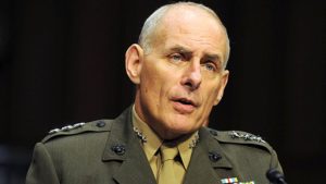 El teléfono del jefe de Gabinete de la Casa Blanca, John Kelly, podría haber estado intervenido durante meses. Así lo informó el sitio Político e incluso se extendió un posible memo entre los funcionarios 