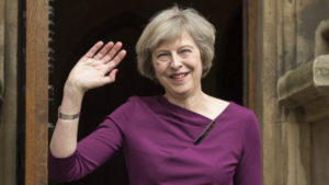 La primera ministra Theresa May aseguró este martes al presidente del gobierno español, Mariano Rajoy, que el Reino Unido no reconocerá una declaración de independencia de Cataluña.