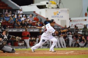 Leones caen ante Gigantes en el Julián Javier