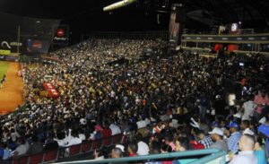 LIDOM exhibe aumento en asistencia a estadios en primeras jornadas del torneo invernal 2017-2018
