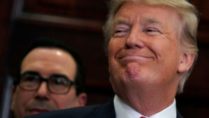 Administración de Trump deja de subsidiar el programa Obamacare