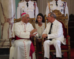 Presidente Medina recibe presentación de cartas credenciales de nuevos embajadores en el país 


