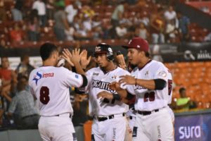 Gigantes alejan a Leones  de la cuarta posición del torneo