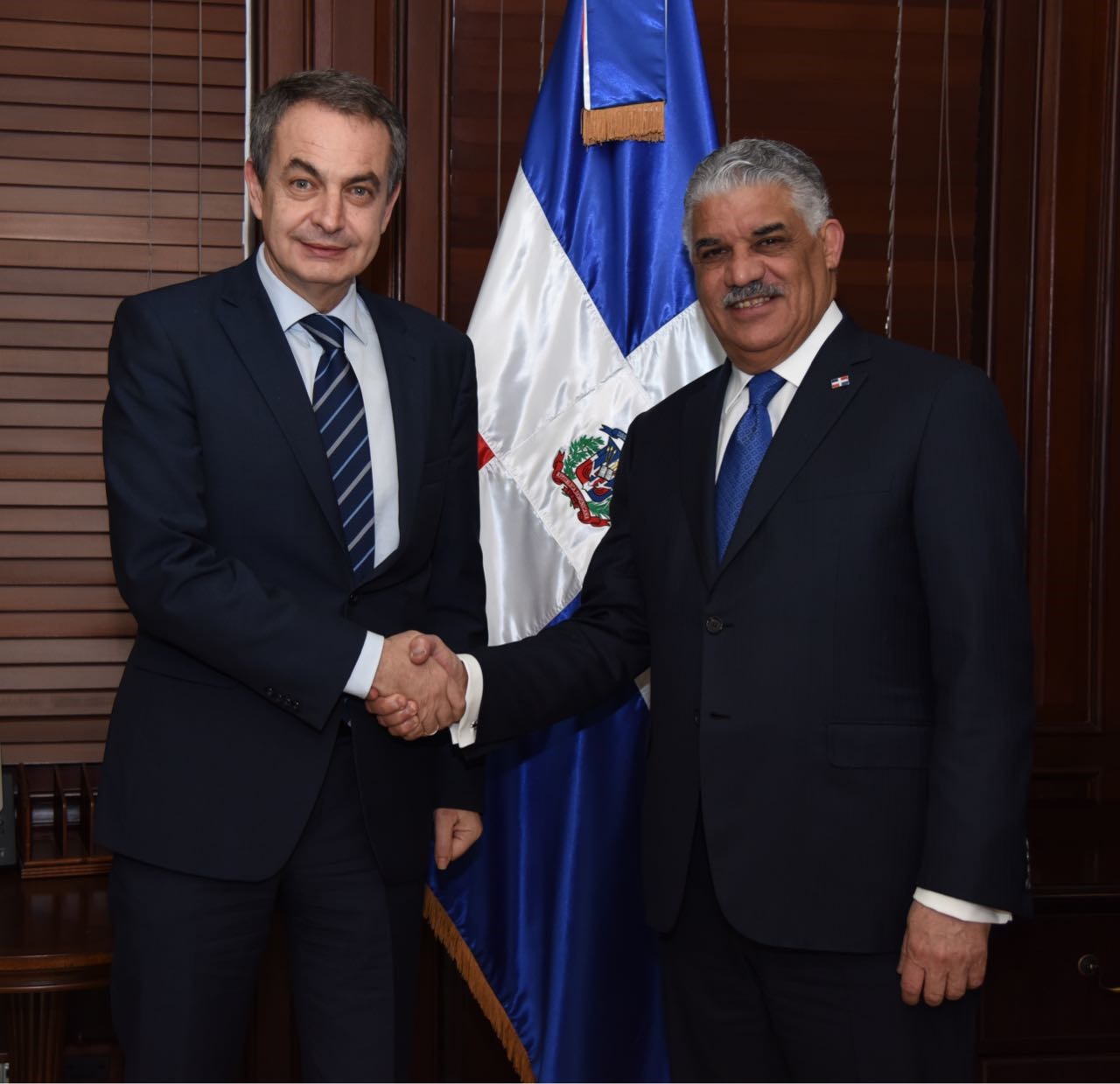 Foto de archivo: Canciller Miguel Vargas y ex presidente Gobierno de España, José Luis Rodríguez Zapatero