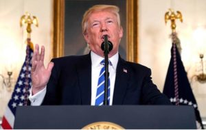 
Trump retoman muro en México tras muerte de guardia fronterizo de EE.UU.
