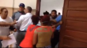 Hombres atacan agente de Policía Judicial en tribunal de SFM 