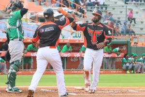 Toros continúan indetenibles; derrotan a las Estrellas