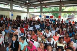Biblioteca Cultural de la Juventud congratula a 400 estudiantes en Navidad