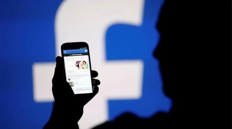 Ex ejecutivo de Facebook revela inquietantes efectos de redes sociales en las personas