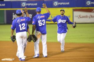 Licey empeora situación de Águilas; le propina tercer revés al hilo