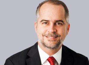 Alejandro Fernández W