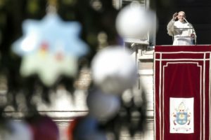 Papa Francisco reza por la paz, la libertad de los rehenes y los filipinos