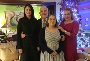 Foto de Judith Cury junto a Jatna Tavares genera reacción en redes sociales.
