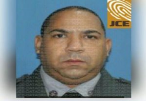 Detienen coronel de la Policía por supuesta agresión a fiscal  