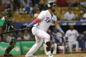 Juan Francisco iguala récord de jonrones con Mendy López; Licey gana
