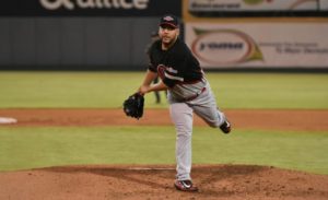 Leones blanquean Toros y continúan en dura lucha por clasificación