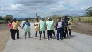 Protestan en El Seibo en reclamo de obras