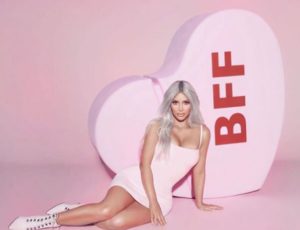 Sin compradores oler nuevo perfume de Kim Kardashian, vende 10 millones de dólares en cuatro días  