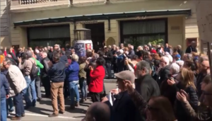 Jubilados españoles protestan para exigir 