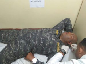 Hieren coronel PN y apresan varias personas durante desalojo en Hato Mayor