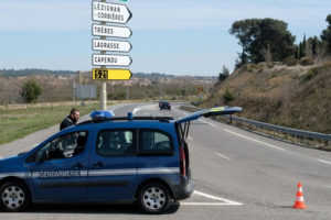 
Al menos dos muertos en la toma de rehenes en un supermercado en el sur de Francia
