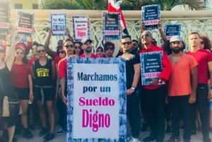 Artistas de Bellas Artes protestan por aumento salarial 