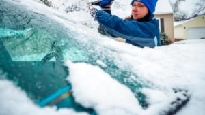Tormentas cubren de nieve al centro de Estados Unidos 