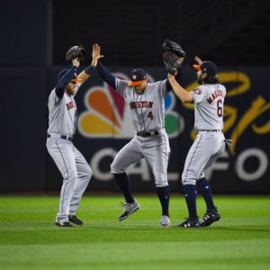 George Springer batea 6-6 en paliza de Astros sobre Atléticos
