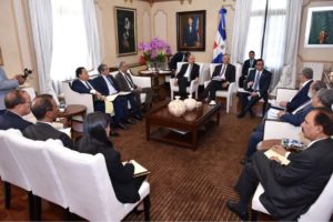Presidente Medina encabeza reunión de seguimiento construcción escuelas y estancias infantiles 