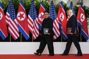 Trump dice haber evitado 