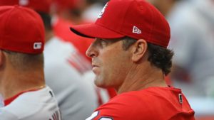 Cardenales de San Luis despiden al manager Mike Matheny