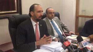 PRM y PRSC entregan sus propuestas a comisión que estudia proyecto Ley de Partidos