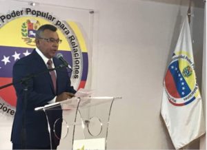 Caracas confirma la detención de seis sospechosos del ataque frustrado contra Maduro