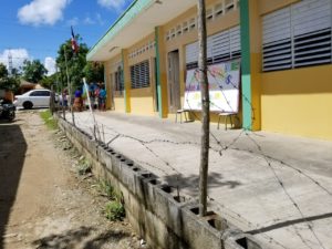 Escuela en Nagua no ha podido iniciar año escolar y padres piden plantel se acondicionado