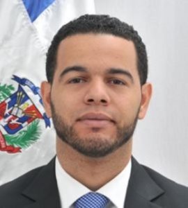 Diputado Carlos Amarante García somete ley para controlar expendio de bebidas alcohólicas en estaciones de combustibles