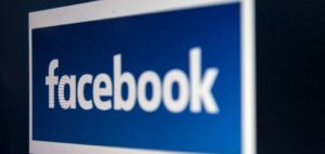 Demandan a Facebook por dirigir sus ofertas laborales exclusivamente a varones.