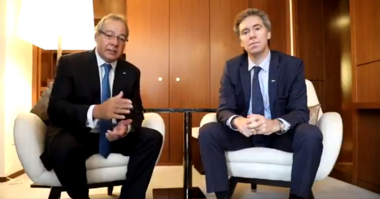 AES informa a presidente Medina sobre importantes aportes al sistema eléctrico nacional
