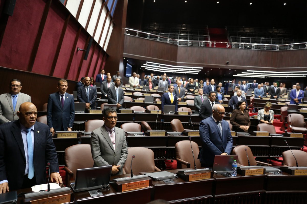 Diputados se muestran enfrentados por tema del aborto