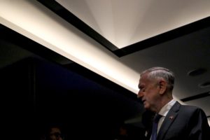 Trump anuncia que el general Mattis acelerará su salida del Pentágono